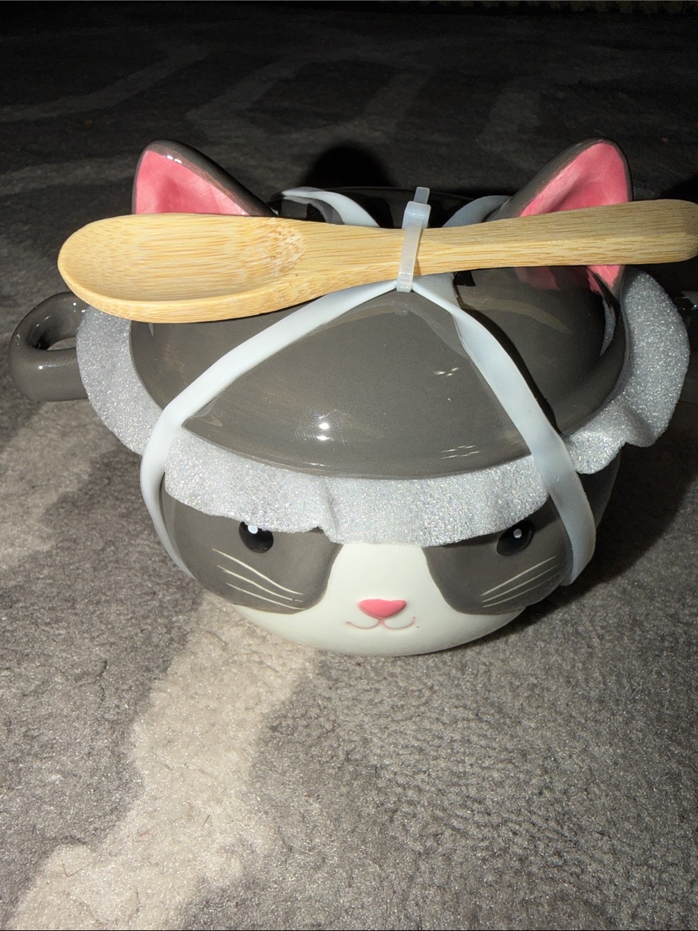 5” novelty cat Brie cooker with lid & serving spoon / NEW